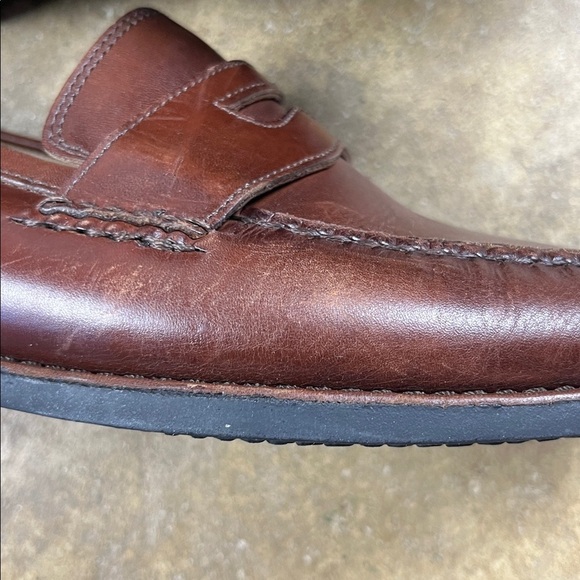 Johnston and Murphy Brown Leather Loafers
Size: 8